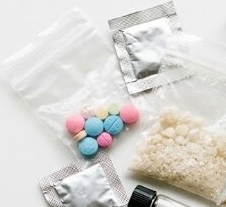 危険ドラッグや違法薬物
